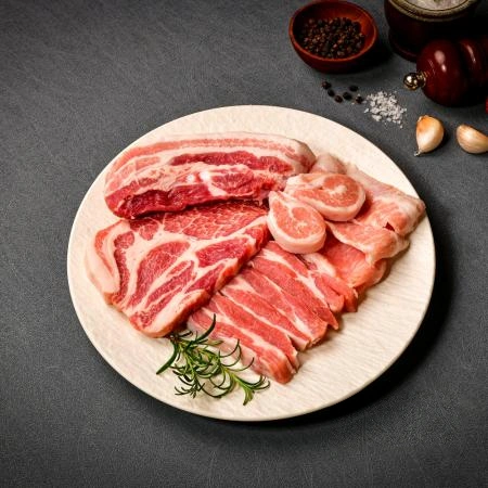 무항생제 한돈 900g구이용(삼겹,목살,특수각300g)