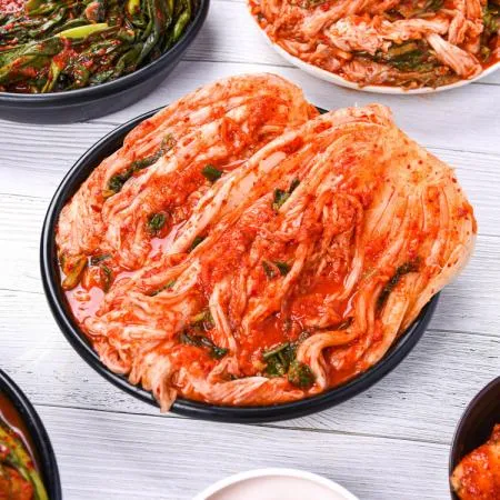 [박스무배]옹골찬 배추김치 업소용 포기김치 10kg 이미지