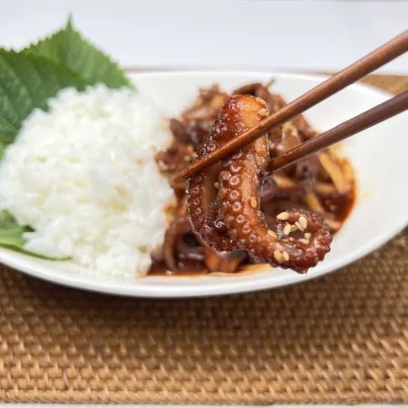 쫄깃하고 매콤한 쭈꾸미볶음 500g 술안주 캠핑요리 볶음요리 밀키트 이미지