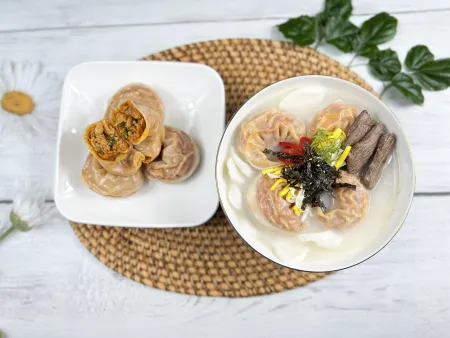 김치왕만두 1.4kg 1봉 이미지
