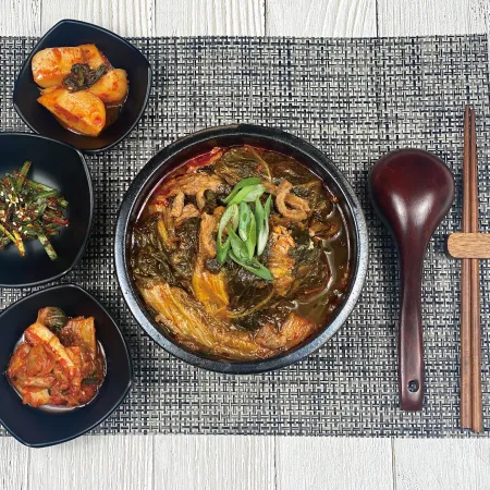 얼큰 한우국밥 700g 즉석국 가정간편식 이미지