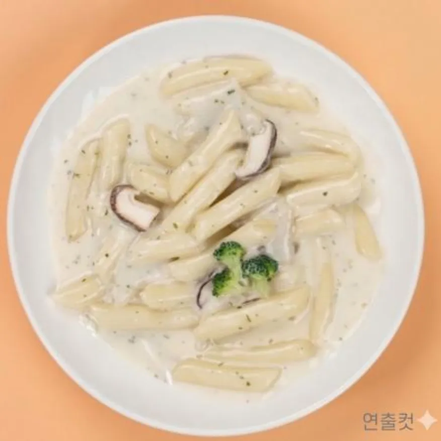 쿡생 크림떡볶이 600g(2회분) 밀키트 간식 야식 분식 이미지