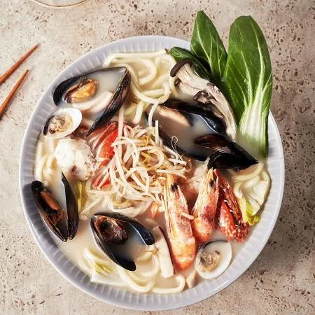 쿡생 해물나가사끼짬뽕탕 550g(면포함) 밀키트 이자카야 야식 안주 탕(하절기 냉매제 필수)