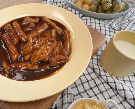 쿡생 짜장떡볶이 620g(2회분) 밀키트 간식 야식 분식