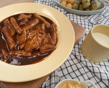 쿡생 짜장떡볶이 620g(2회분) 밀키트 간식 야식 분식