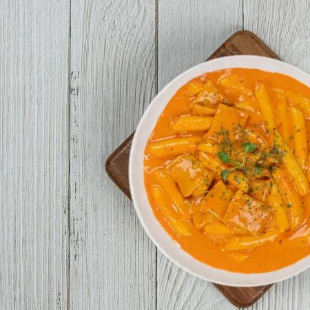 로제떡볶이 620g(2회분) 밀키트 간식 야식 이미지