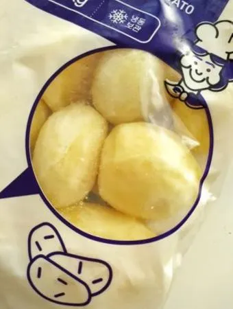 냉동씨눈제거알감자(탈피_찐감자_샐러드,닭볶음탕,버터구이용,조림용) 1KG 이미지