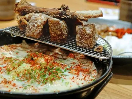 [맛집 추천] 특A급 새 후추가루 200g 리필 후춧 분말 통후추 흑후추 알후추 오뚜기 제유 후추 페퍼 이미지