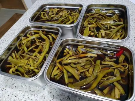 [맛집 추천] 특A급 말린 궁채나물 500g 궁채 궁채나물 궁채장아찌 궁채나물볶음 반찬 상추대 나물볶음 아스파라거스 건궁채 궁체 뚱채 상추대나물 줄기상추 야마구라게 맛집 말린궁채 건조궁채 호텔 뷔페 고기 스테이크 반찬거리 음식점 반찬거리 이미지