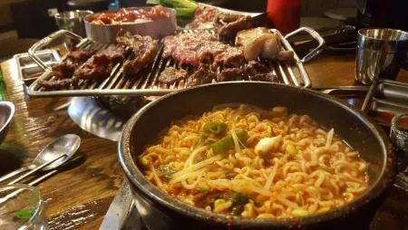 [맛집 추천] 100% 순 후추가루 1kg 리필 대용량 통 후추 오뚜기제유 페퍼 베트남 흑후추 알후추 후춧가루 이미지