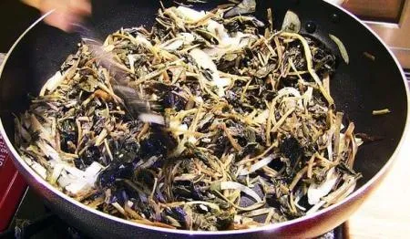 [맛집 대용량 추천] 특A급 취나물 10kg 벌크 부지깽이 봄 나물 건 취나물무침 밑반찬종류 반찬 도매 이미지