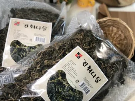 [맛집 대용량 추천] 특A급 취나물 1kgX10개 부지깽이 벌크 봄 나물 건 취나물무침 밑반찬종류 반찬 도매