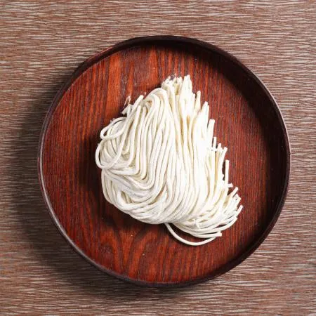 얇고 부드럽고 쫄깃한 칼국수면 소포장 1팩(180g) x 60EA 이미지