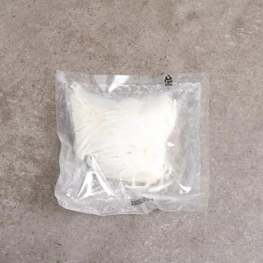 얇고 쫄깃한 칼국수면 소포장 1팩(180g) x 60EA 이미지