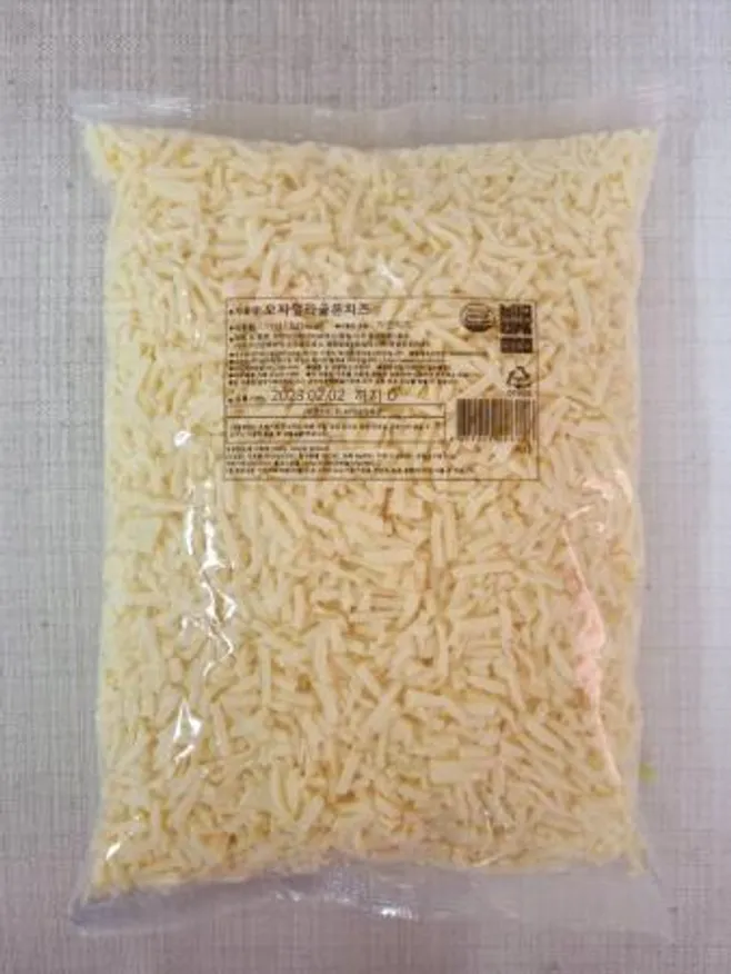 썬리취 자연산 100% 모짜렐라골든슈레드피자치즈 PA 2.5kg x 5봉 이미지