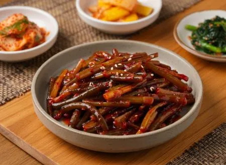 국내제조 바른먹거리 밑반찬 마늘쫑무침 4kg / 아이스배송