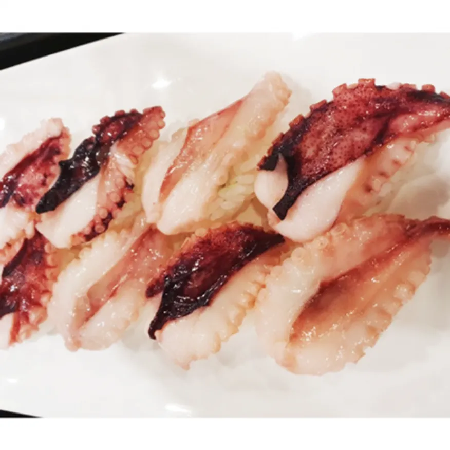 초밥용 쭈꾸미 1박스2.4kg (120gx20팩) 한팩당6gx20pcs 초밥재료 이미지