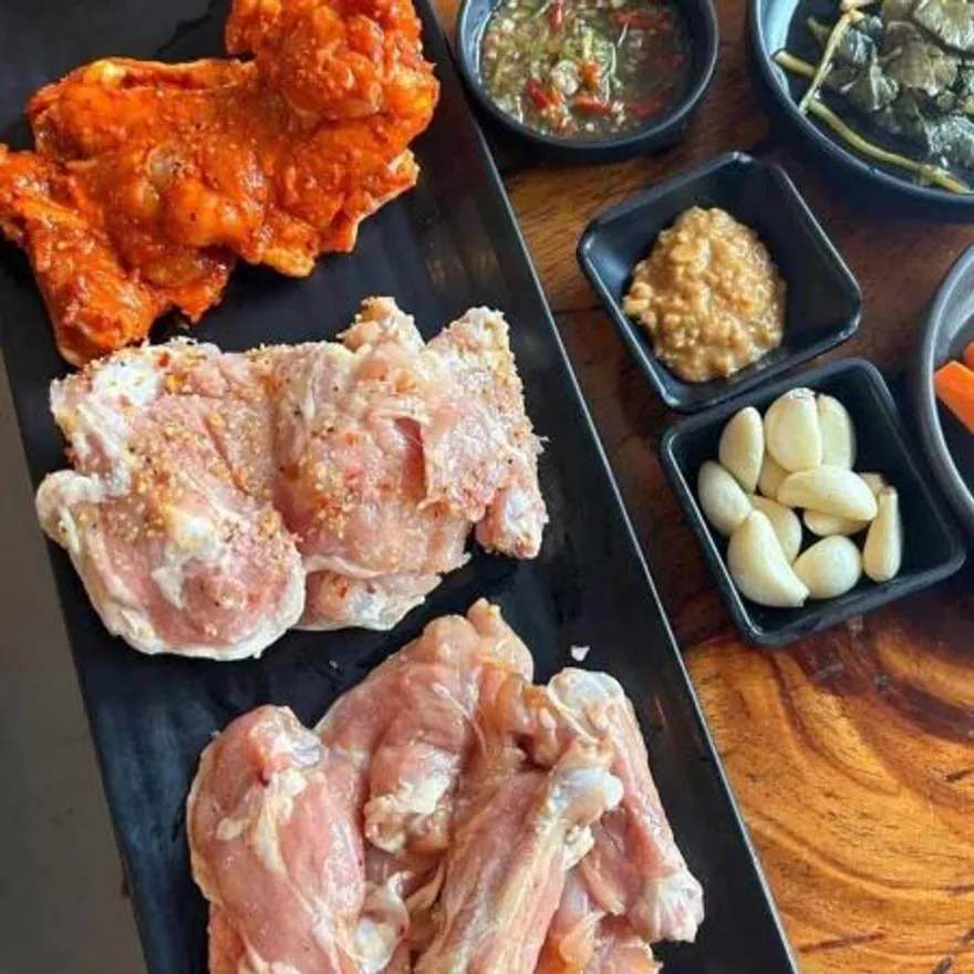 닭갈비맛집/매장직송/하남숯불닭갈비 혼합3종(고추장,간장,소금)240g/매장맛 그대로/캠핑/바비큐 이미지