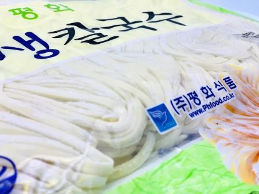 평화 생생 칼국수 1.4kg × 5개 / 칼국수사리 칼국수면 생면 업소용 이미지