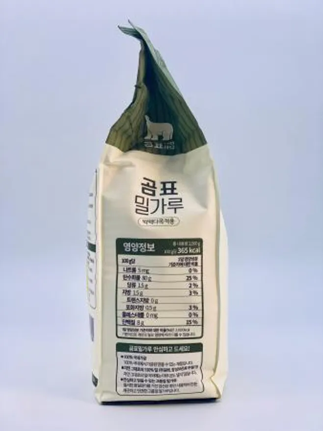 곰표 박력 밀가루 2.5kg / 대한제분, 케이크, 과자, 튀김용, 박력분 이미지