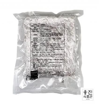 융진 참메밀국시 1kg  / 메밀 모밀 소바 생면 사리 업소용 대용량 여름 메뉴 이미지