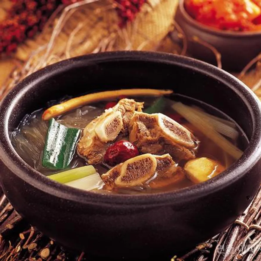 선봉식품 소갈비탕 600g (냉동) 이미지