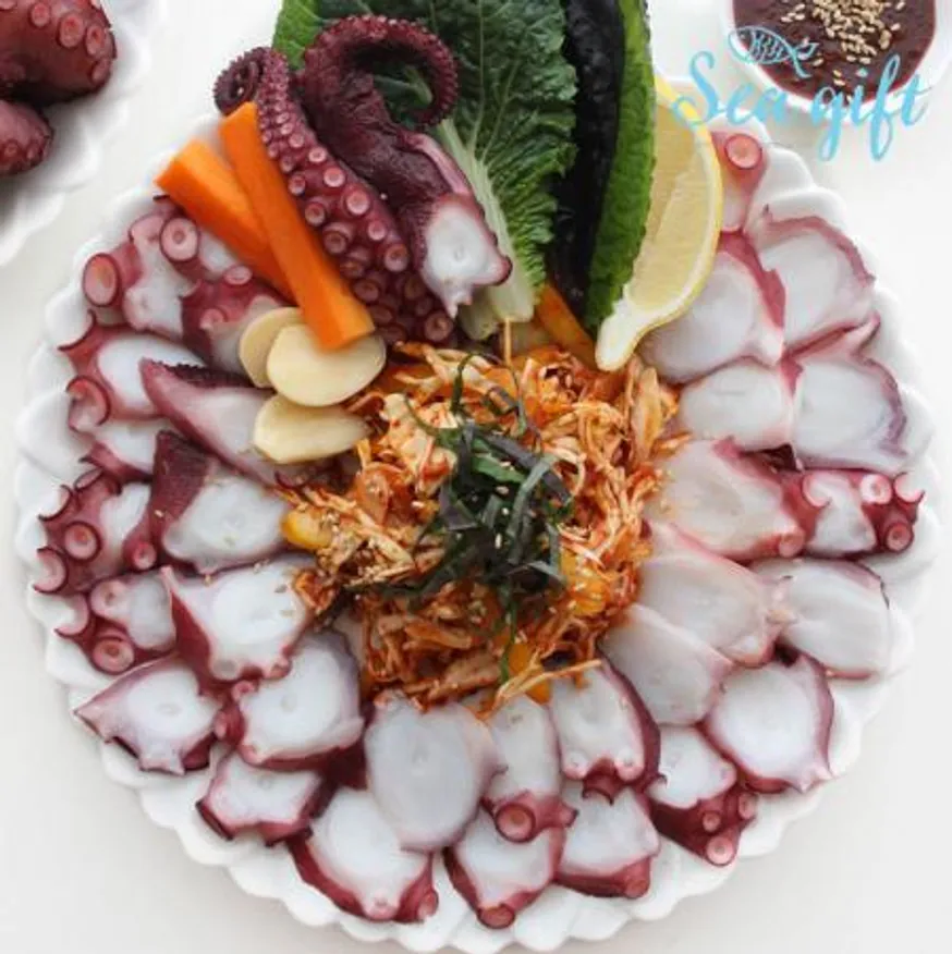 냉동 자숙 통문어 500g 12/15 숙회 슬라이스 제수용 이미지