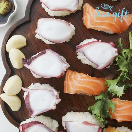 냉동 자숙 통문어 900g 7/9 숙회 슬라이스 제수용 이미지