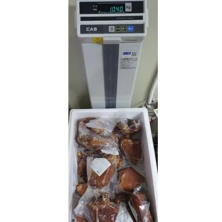 [업소용 앞다리 통족발]1박스 10kg 미니족 제거된 통족발(돈학) / 도매 샵인샵 제품