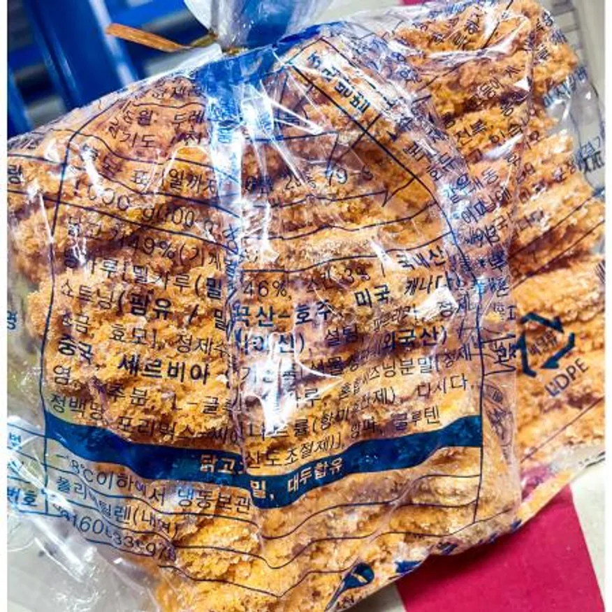 두레 곰돌이치킨까스 100g x10입 1k 치킨까스 식자재 업소용 냉동식품 급식용 어린이반찬 아동식품 곰돌이모양 가공식품 이미지