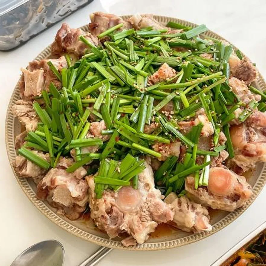 삶은 소꼬리(국물 포함) 1kg 이미지