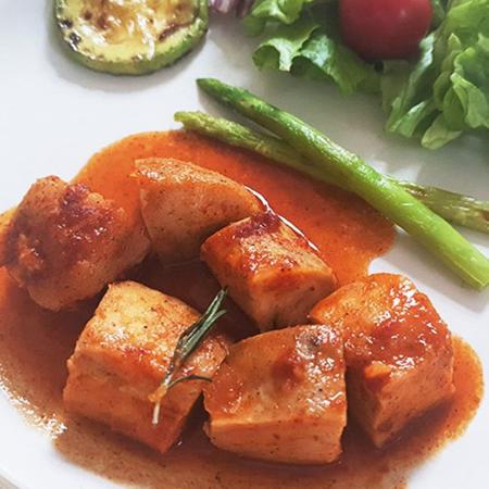 VM 더 맛있는 큐브 닭가슴살 100g 매콤어니언 10팩 1개 식자재 업소용 대용량 더 씬 바디프로필 닭가슴살 식단 훈제 야들리애