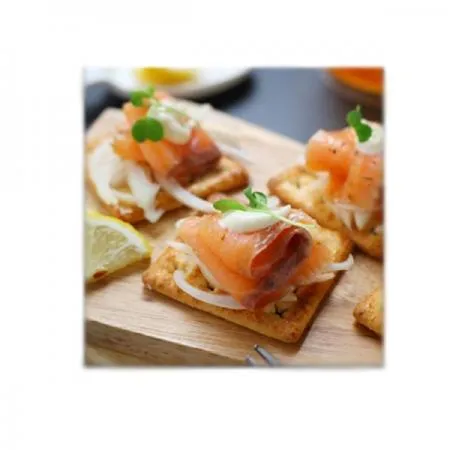 화이트베어 건염 훈제연어슬라이스 9kg 박스판매 6~8미 이미지