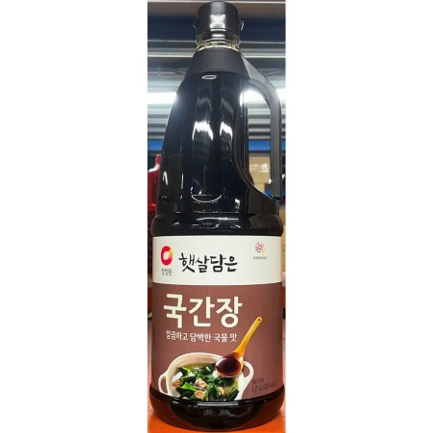 대상 국간장 자연숙성 1.7리터 청정원 국 간장 국물요리 이미지