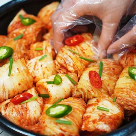 사랑 맛김치 썰은김치 10kg 아이스박스