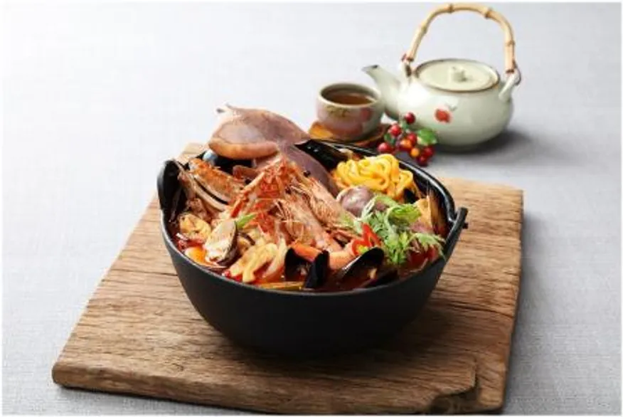 영동씨푸드 통오징어 짬뽕탕 탕요리 간편식 밀키트 안주 730g 이미지