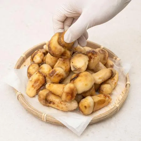 업소용 자연산 송이버섯 S 3등급 1kg 냉동 벌크 이미지