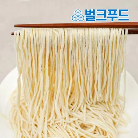 업소용 칼국수면 9kg(900g x 10팩) 칼국수생면 사리 전문식당용 대용량 이미지