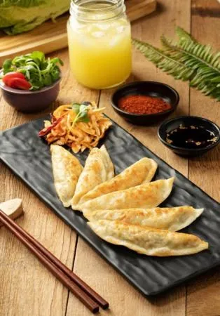 [청하FnS] 삼양 철판군만두(1.5kg)-1EA 이미지