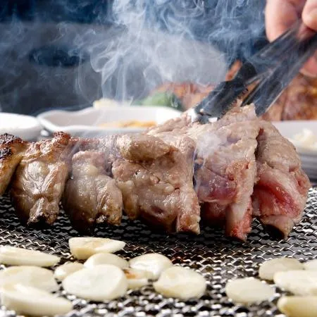 [에이징그라운드] 뼈째로 뜯는 뜯갈비 1kg 이미지