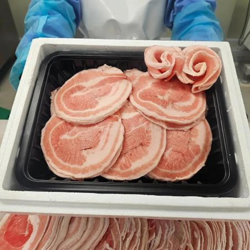 프리미엄 흑돼지 눈꽃삼겹살 800g 이미지