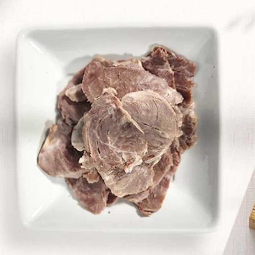 춘풍접객 삶은 돼지 뽈살 슬라이스 2kg_국밥용 업소용 대용량 돈볼살 볼살 순대국 이미지