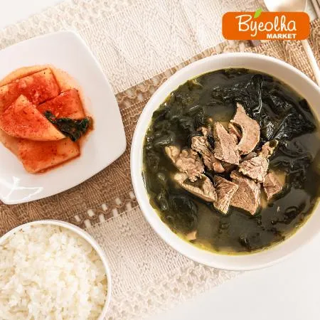 춘풍접객 한우 미역국 600g_업소용 가정용 식당용 냉동 원팩 밀키트 간단요리 간편식 이미지