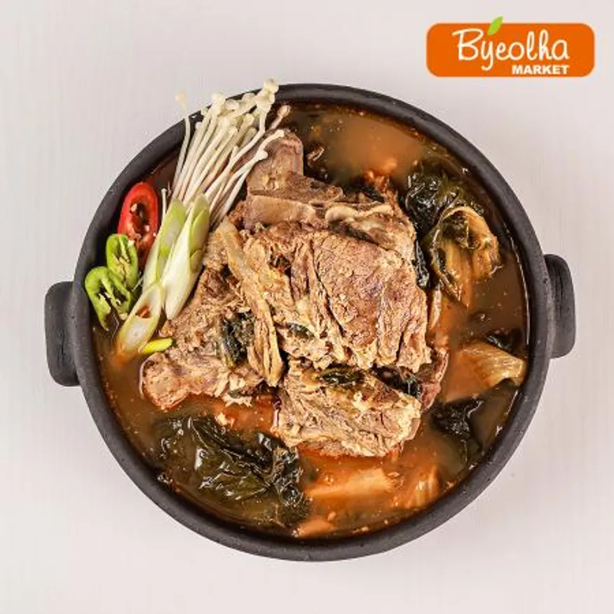 춘풍접객 뼈 해장국 900g_업소용 가정용 식당용 냉동 원팩 밀키트 간단요리 간편식 등뼈 우거지 뼈다귀해장국 이미지