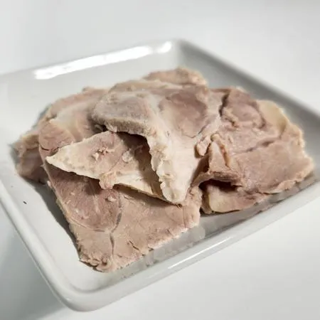 춘풍접객 삶은 돼지 사태 슬라이스 2kg_국밥용 업소용 대용량 식당용 냉동 수육 이미지