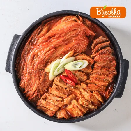 춘풍접객 시골 김치찜 1kg 냉동 간편조리 돼지고기 등갈비 김치찌개 베이스 소스 원팩 밀키트