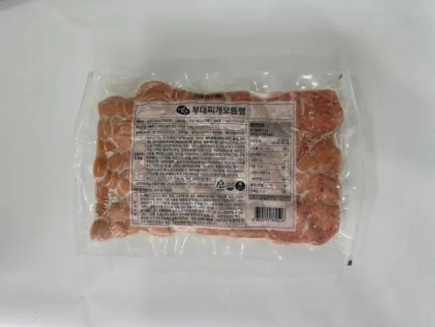 웰쿠스 부대찌개모듬햄 이미지