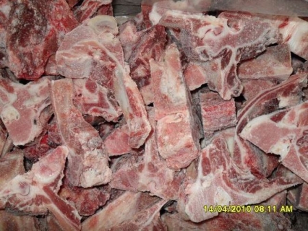 돈등뼈,뼈길이4~5cm 커팅,냉동,탕용,국산