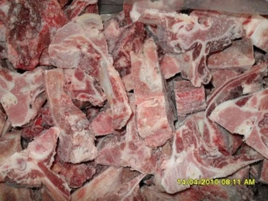 돈등뼈,뼈길이4~5cm 커팅,냉동,탕용,국산 이미지