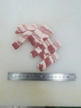 돈육,1Kg(1.5*3.5*1cm),삼겹살,냉동,상품,찌개용,국산,밀봉/진공포장 아님